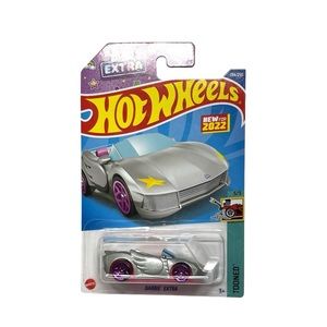 Hot Wheels Barbies Extra, Tooned 5/5  Silver 134/250